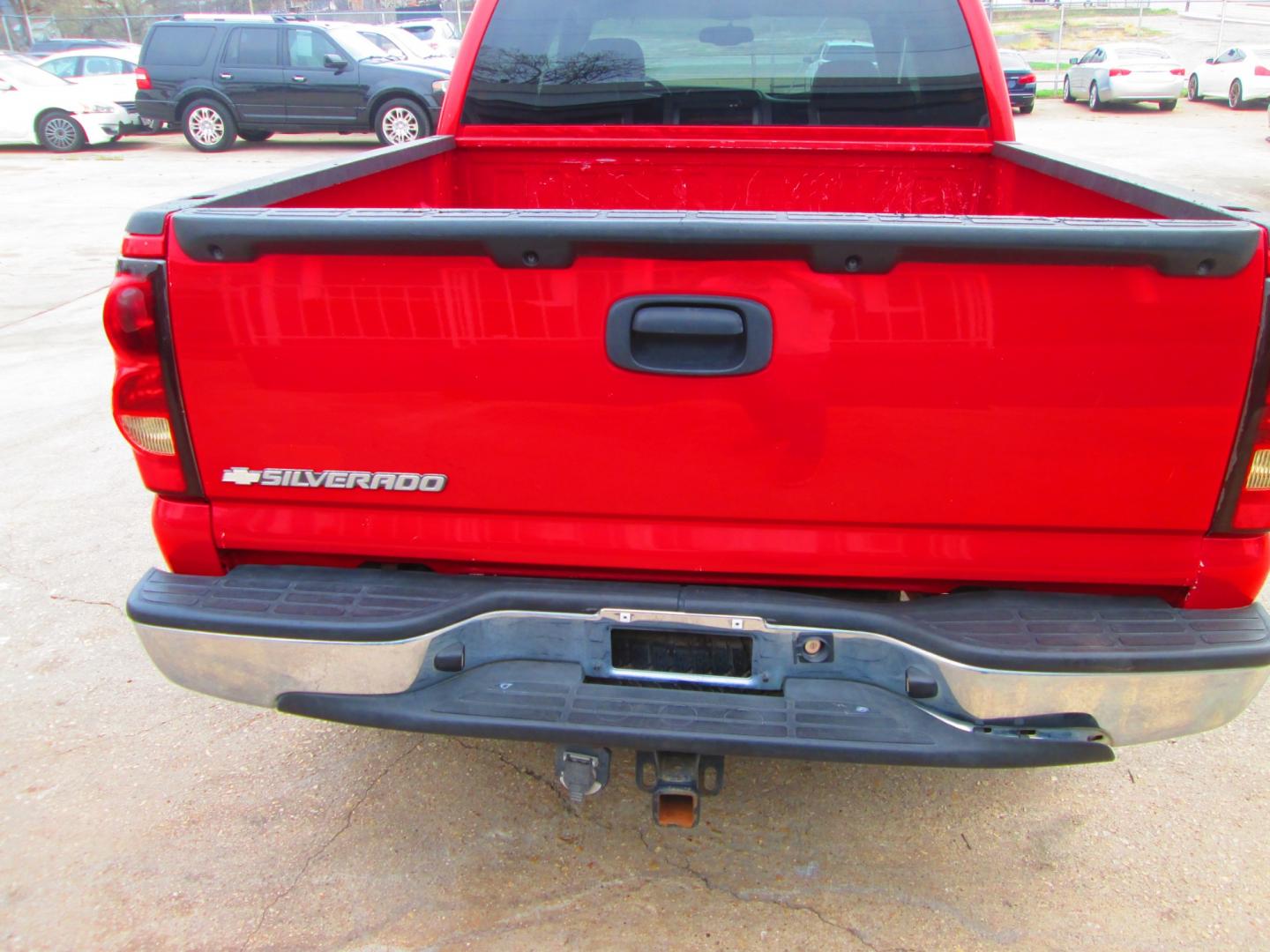 2007 RED Chevrolet Silverado 1500 (2GCEK13Z771) , located at 1815 NE 28th St., Fort Worth, TX, 76106, (817) 625-6251, 32.795582, -97.333069 - Photo#5